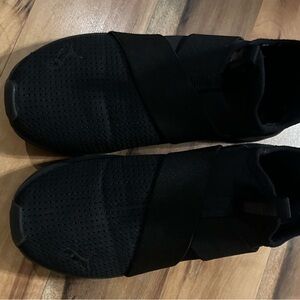 Puma Women Slip-On Shoes | Size 7 | Black